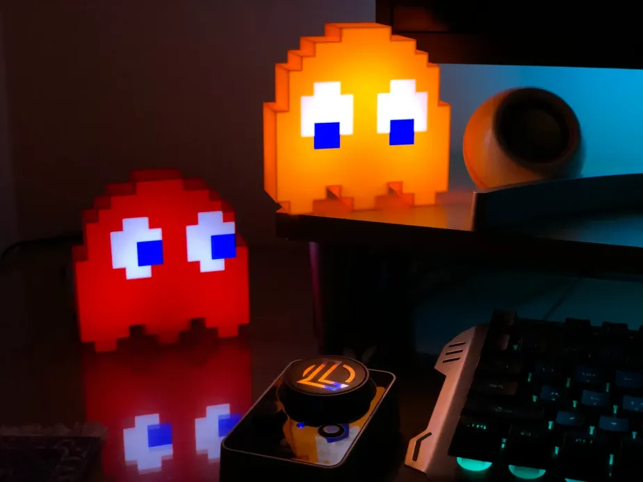 Ночника призраки из Pac-Man