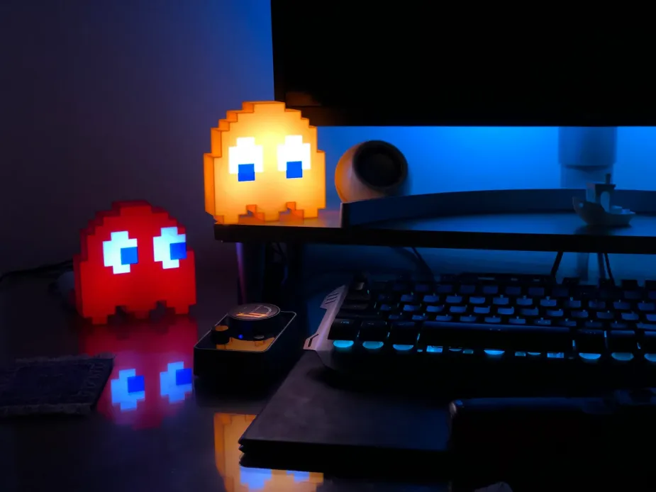 Ночника призраки из Pac-Man