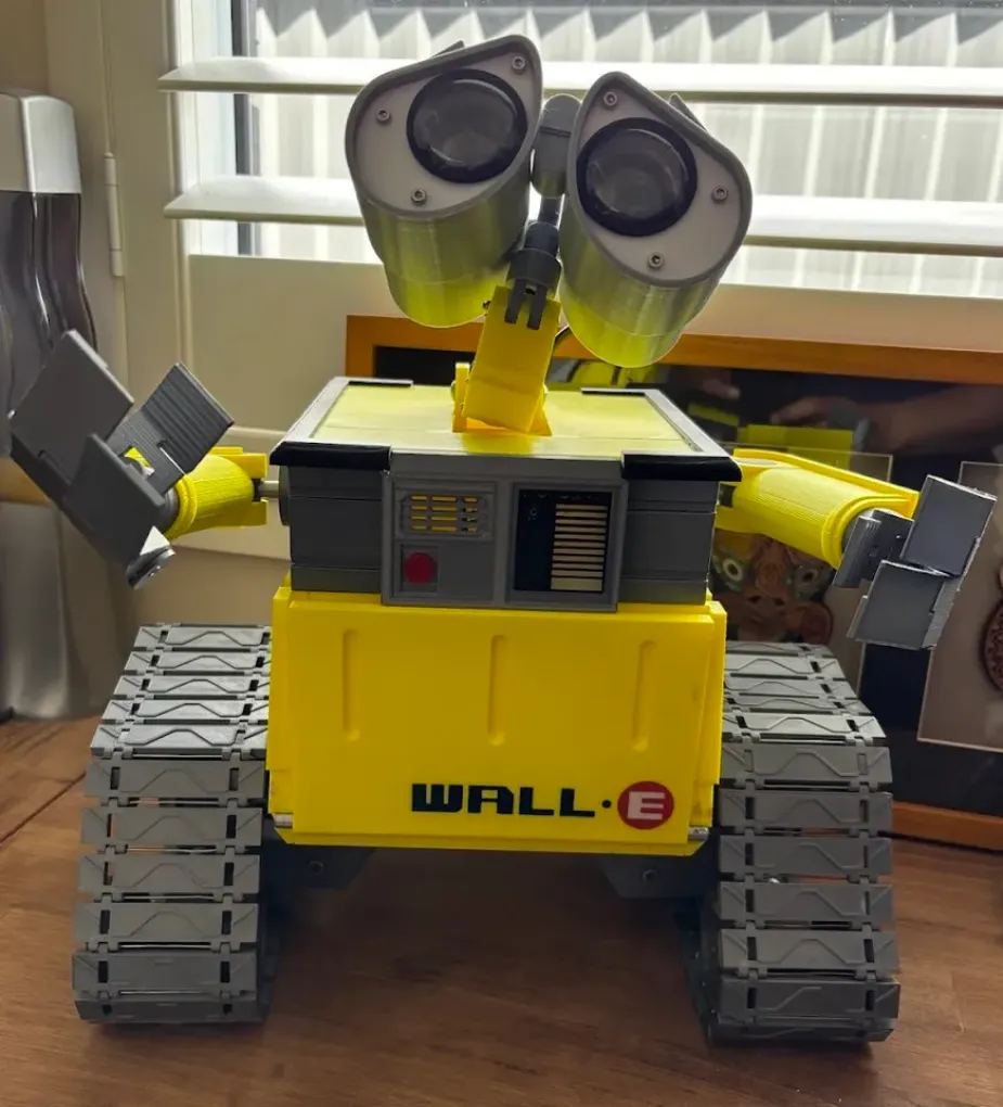 Робот WALL-E